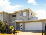 Stylish Modern Living in the Heart of Palmview Stylish Modern Living in the Heart of Palmview