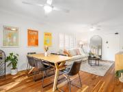 Stylish Modern Retreat