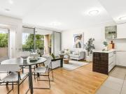 Stylish North Facing Apartment with Sunlit Terrace &...