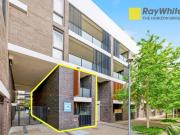 Stylish North Facing Townhouse style in the Heart of Ultimo