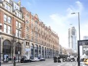 Stylish One Bedroom Apartment in Prime Old Street...