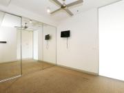 Stylish One Bedroom Apartment In The Heart of St Kilda