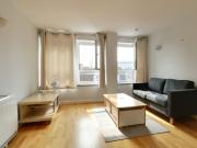 Stylish One Bedroom Apartment in The Vista Building,...