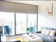 Stylish One Bedroom Apartment Walk to Central Market &...