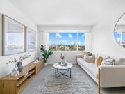 Stylish One Bedroom Apartment With Panoramic Views