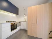 Stylish One Bedroom Apartment with Stunning District and...