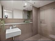 Stylish & Oversized One Bedroom Living Opposite Albert...