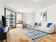 STYLISH ONE BEDROOM RETREAT IN THE HEART OF SYDNEY