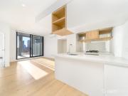 Stylish One Bedroom + Study Retreat with Iconic Views &...