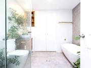 Stylish parkside retreat with lock up over sized garage