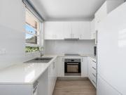 Stylish Renovated Apartment in an Ultra Convenient Location