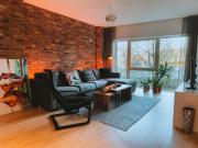 Stylish Riverside 2 Bed | Gym | Short Let