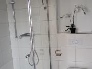 Stylish riverside apartment with 2 bedrooms & 2...