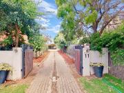 Stylish, Secluded & Spacious in South Dubbo