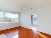 Stylish Simplicity meets Location