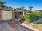 Stylish Single Level Townhouse in Prouds Landing Move In...