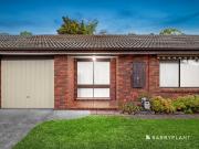 Stylish Single Level Unit with Large Courtyard