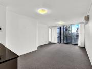 STYLISH SOUTHBANK LIVING WITH BALCONY, POOL & SECURE PARKING