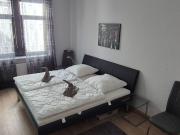 Stylish & Spacious Apartment in the Heart of...