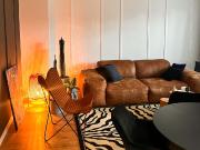 Stylish & Spacious Apartment with Home Cinema, Balcony &...