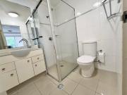 Freshly painted white, modern carpet, secure parking,...