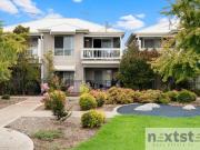 Stylish & Spacious Park View Apartment in Prime Location