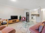 Stylish, Spacious & Private North Facing Apartment with...