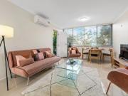 Stylish, Spacious & Private North Facing Apartment with...