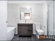 Stylish & Spacious Terrace Living