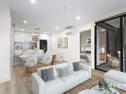 Stylish, Sunlit and Spacious with Work from Home Style