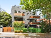 Stylish Sunlit Apartment with Balcony