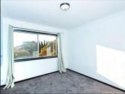 Stylish, Sunlit & Supremely Located