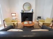 Stylish terrace living in the heart of Potts Point,...