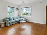 Stylish three bedroom home close to the stunning Blue Lake