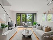 Stylish three level inner city living