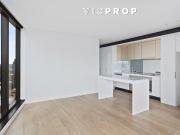 STYLISH TWO BEDROOM APARTMENT IN MELBOURNE'S UPPER...