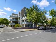 Stylish Two Bedroom Apartment in Prime Hawthorn Location
