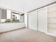 Stylish Two Bedroom Apartment in Prime Rosebery Location Stylish Two Bedroom Apartment in Prime Rosebery Location