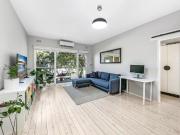 Stylish Two Bedroom Apartment with Stunning Water Views