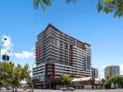 Stylish Two Bedroom CBD Apartment With Fabulous Facilities