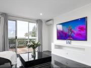 Stylishly Renovated 3 Bed Townhouse