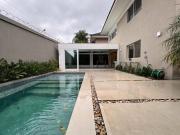 Sua nova morada com piscina e 3 suítes!