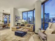 Sub Penthouse. 2 Blocks to Downtown. Open View of the...