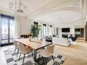 Sublime appartement d'architecte proche de l'Arc...