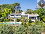 Sublime Villa au Coeur de Valbonne!