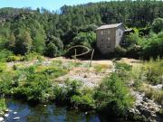 SUD ARDECHE A VENDRE ANCIEN MOULIN AU BORD DE LA RIVIERE