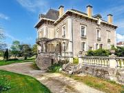 Sud de Beaune: propriété du 18ème 342m² Beaune