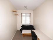 Sudbury Heights Avenue, London, UB6 0NF, United Kingdom...