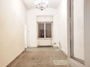 SÜDSEITIG: Stilaltbau beim Walter Beck Platz