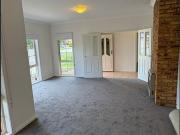 SUIT WORK FROM HOME OFFICE OR SMALL BUSINESS STCA on...